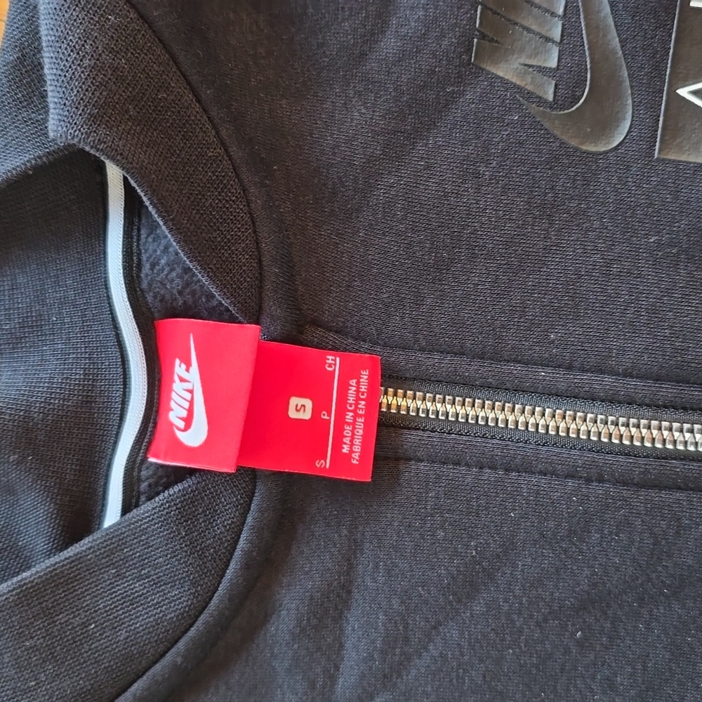 Women's Nike Air Black Cropped Full Zip Sweatshirt- S - Picture 3 of 6